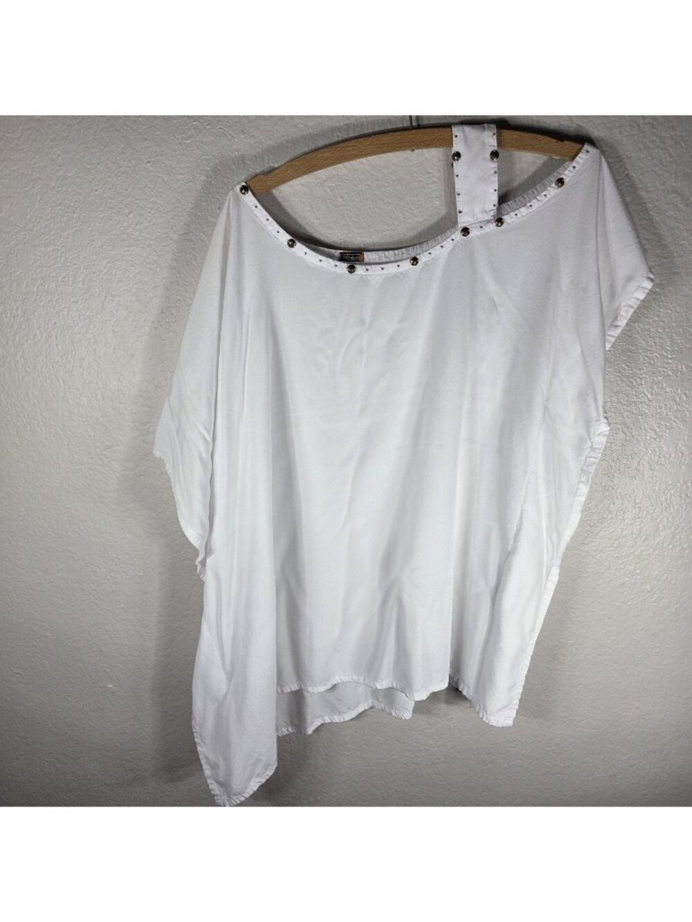 Blanc du Nil White Assymetrical Neckline Tunic Top Size XL Studded Women's
